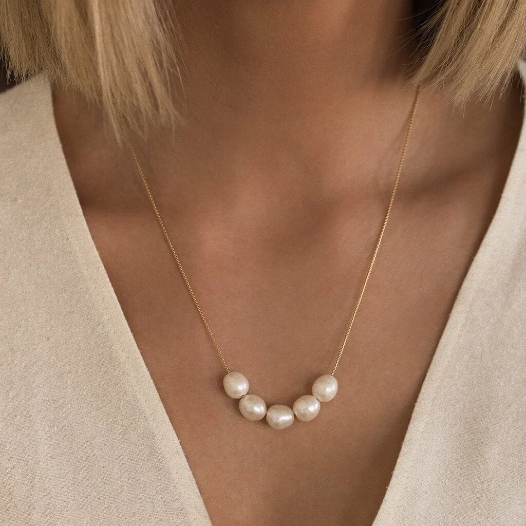 Lady Pearl Necklace